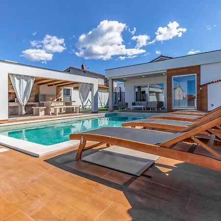 Amazing In Holiday home *
