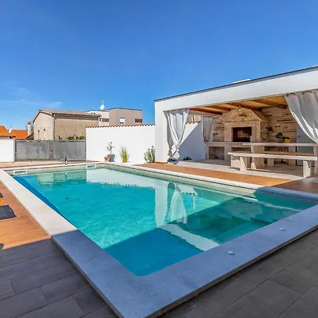 Holiday home Amazing In
