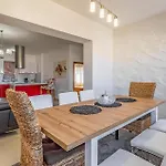 Cozy In Holiday home *